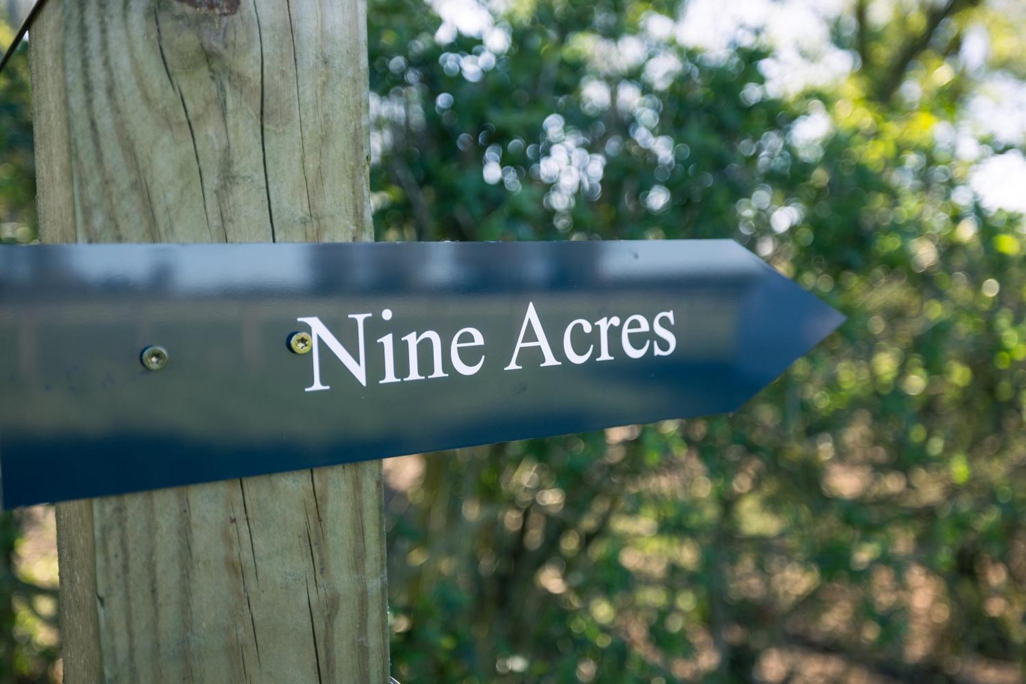Nine Acres, Peaceful Hotel Brackley  Exterior photo